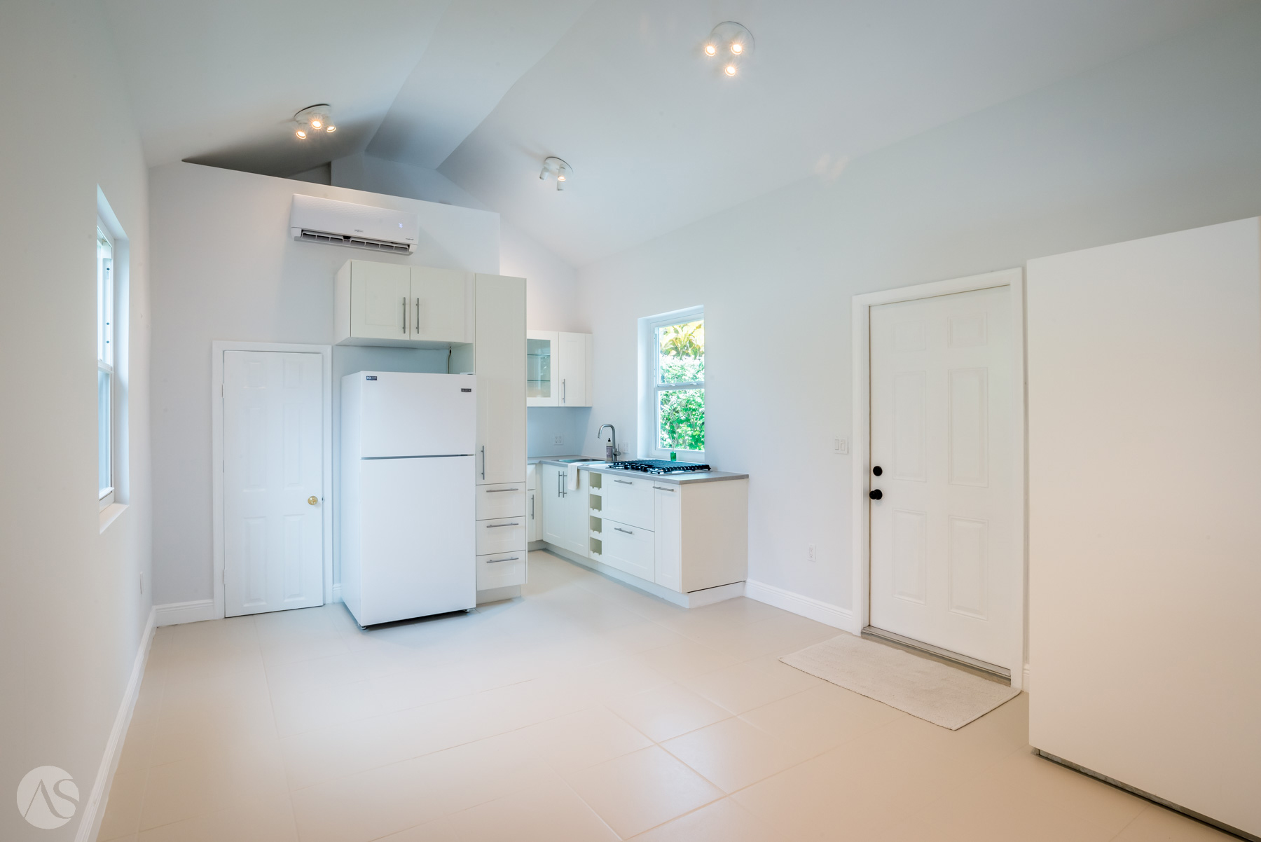 Efficiency/Cottage